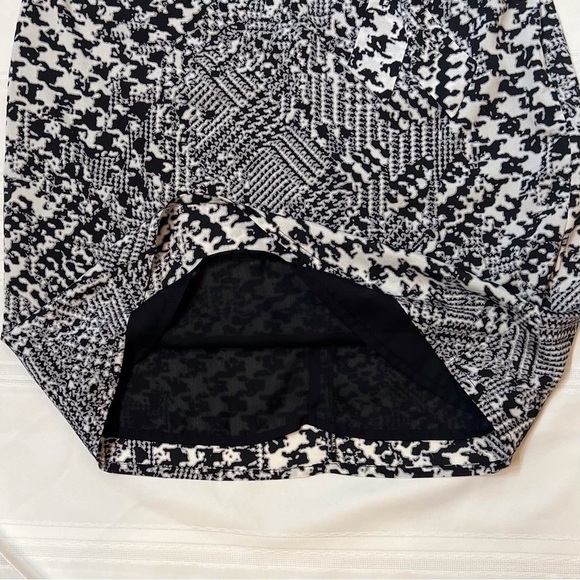 MNG by Mango Dress Sleeveless V- Neck‎ Sz 10 EUC Blk & Wht Print - Picture 7 of 11